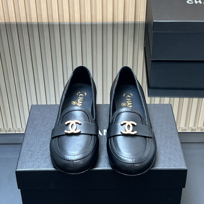 CH Classic Flat Round Toe Loafers AE25091122