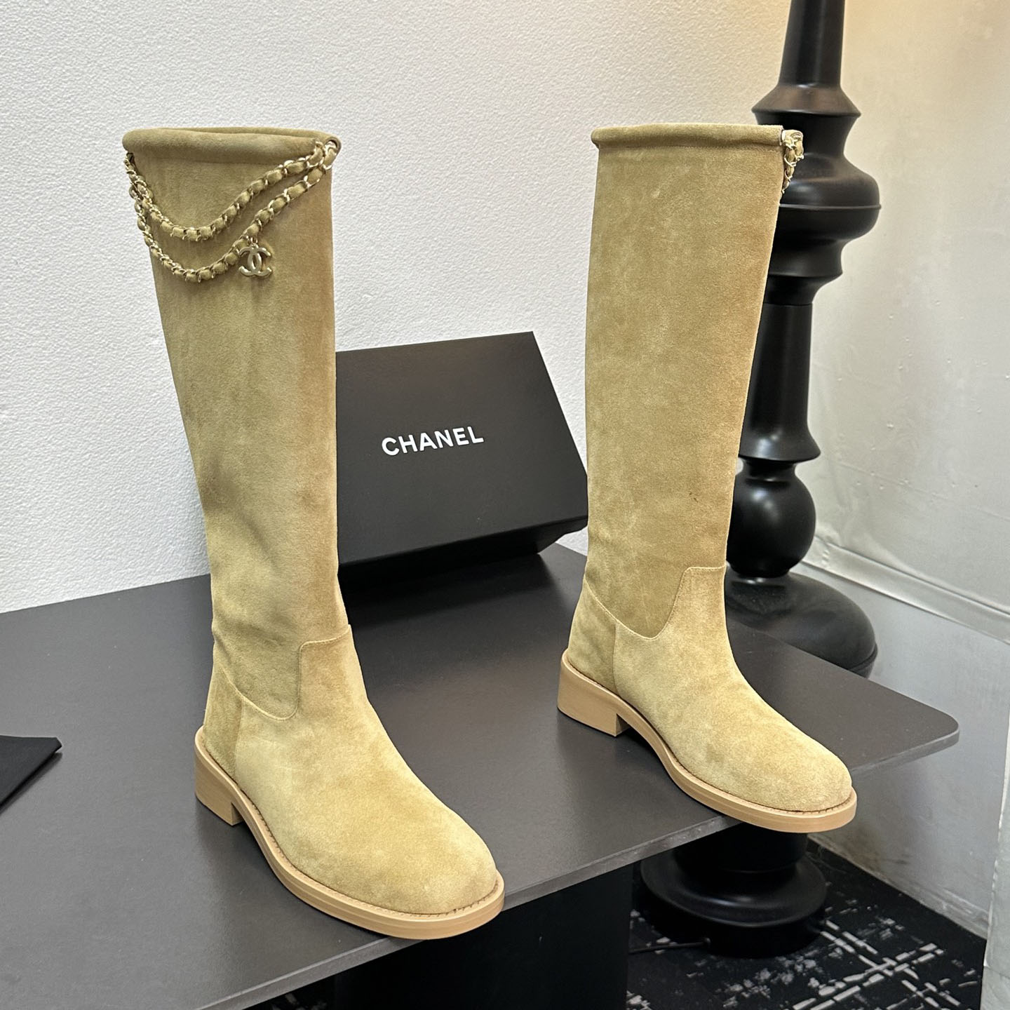 CH 25New Double C Chain Boots VB25091021