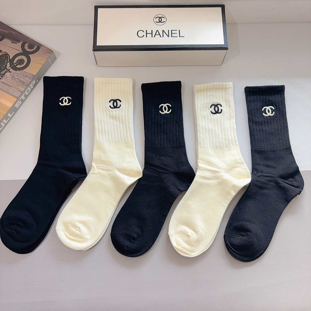 CH Black&White Mid-Calf Socks Set  YV25091358