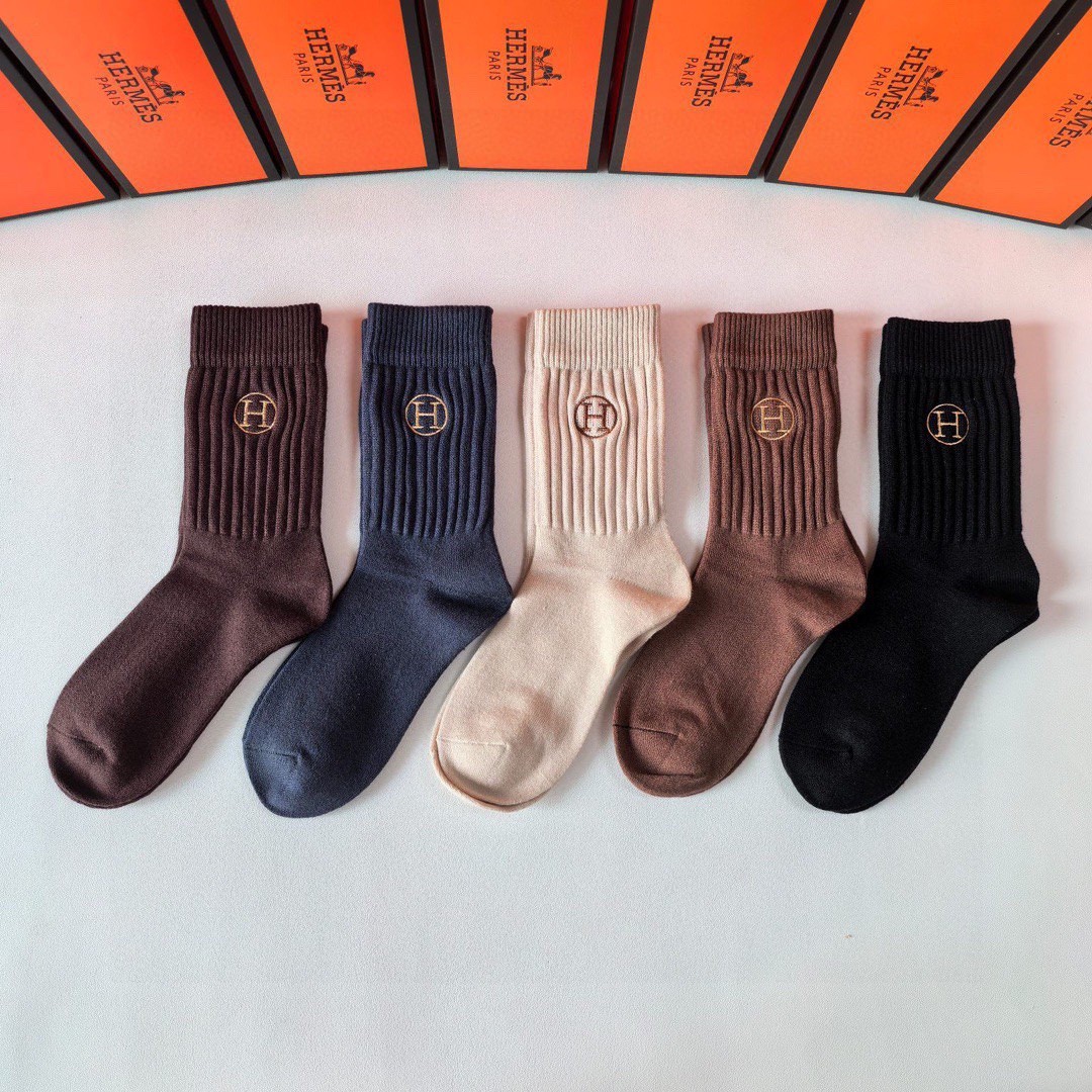 HM H logo Mid-Calf Cashmere Socks Set YV25091330