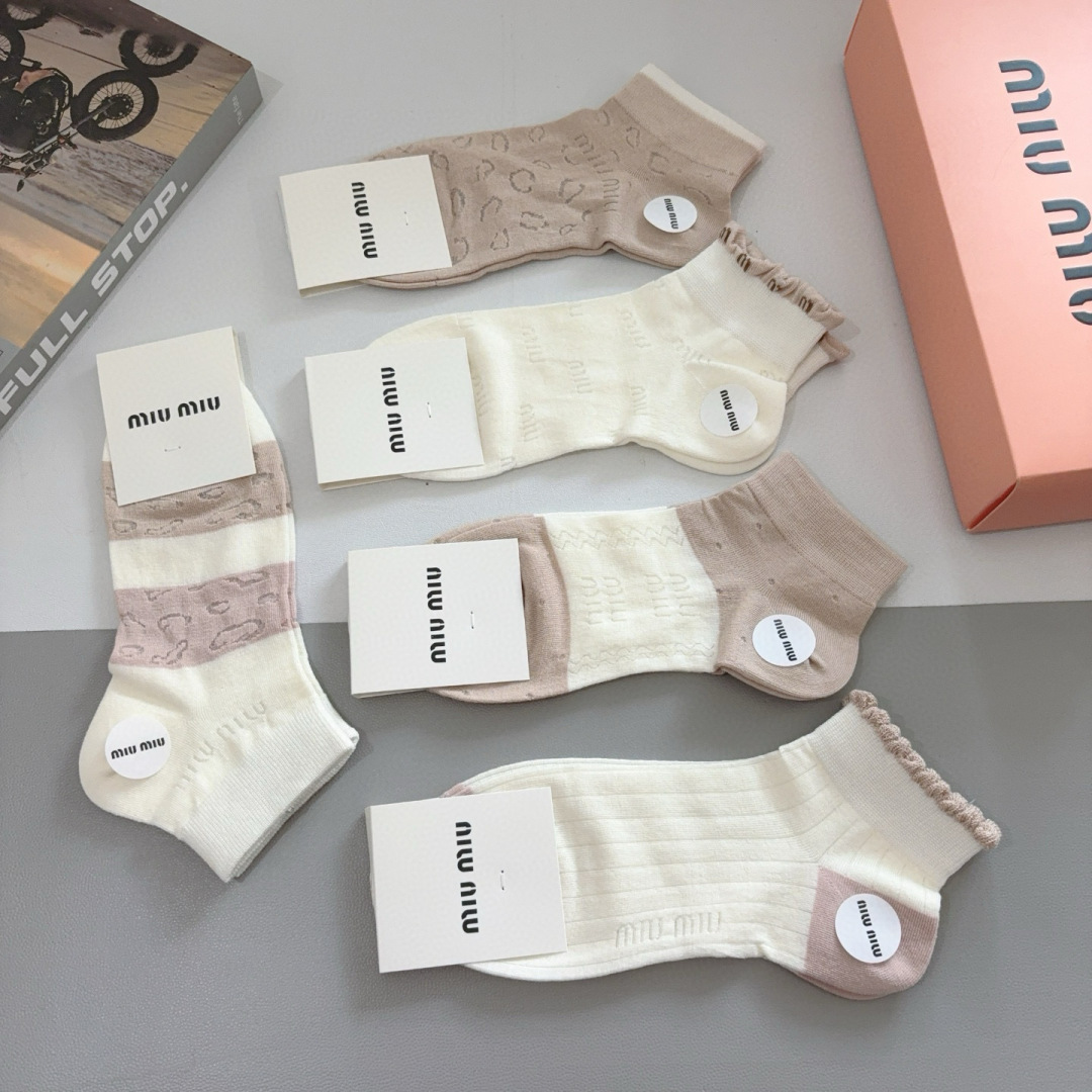 MIU Light shades Ankle Socks Set YV25091349
