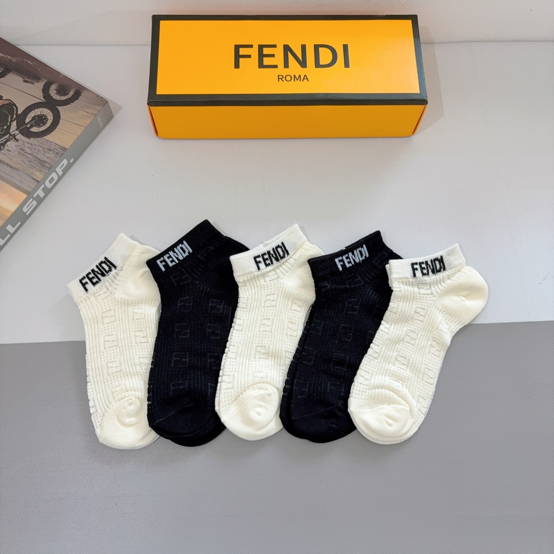 FD Black&White Ankle Socks Set  YV25091360
