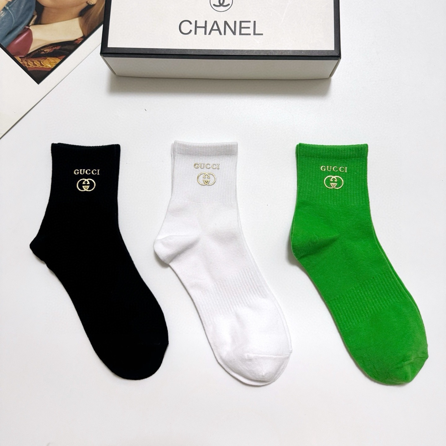 CH Fashionable Logo Mid-Calf Socks Set  YV25091377