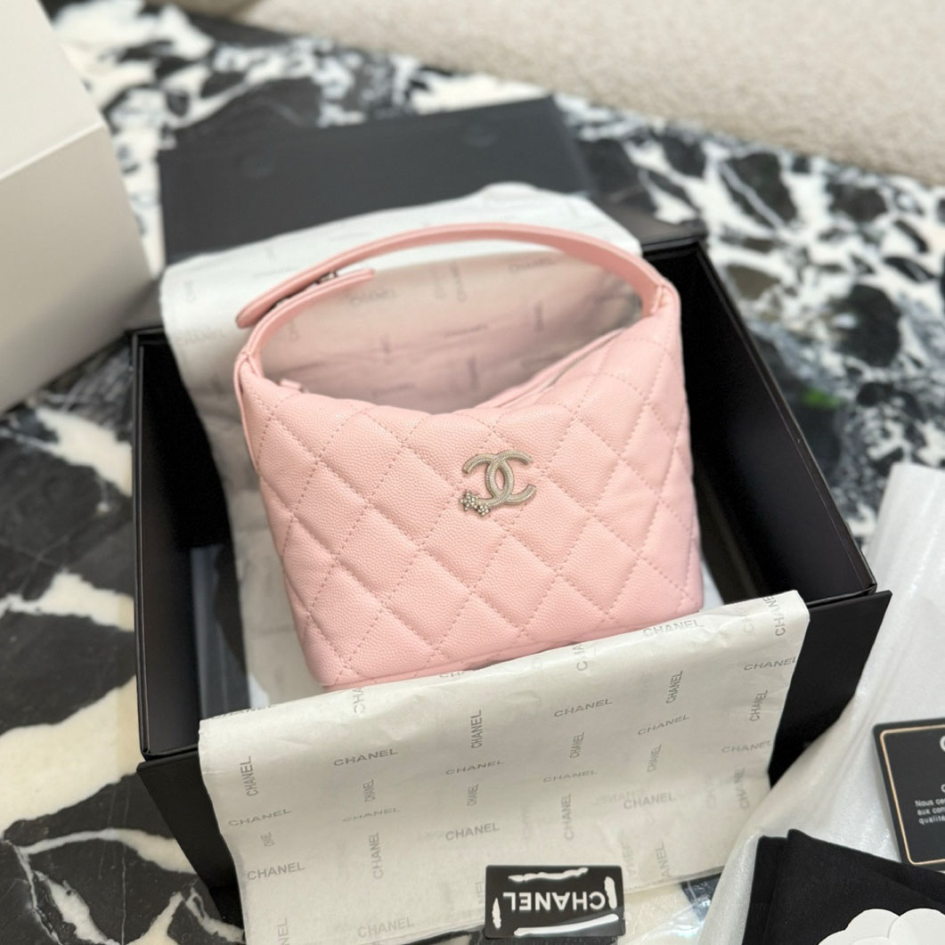 CH Caviar Leather Star Logo Tote XX25091315