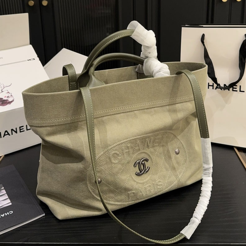 CH Denim Tote XX25091319