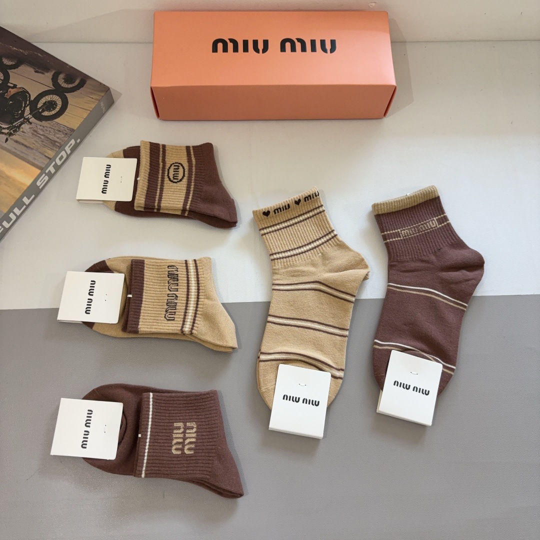 MIU Women's Ankle socks Set YV25091304