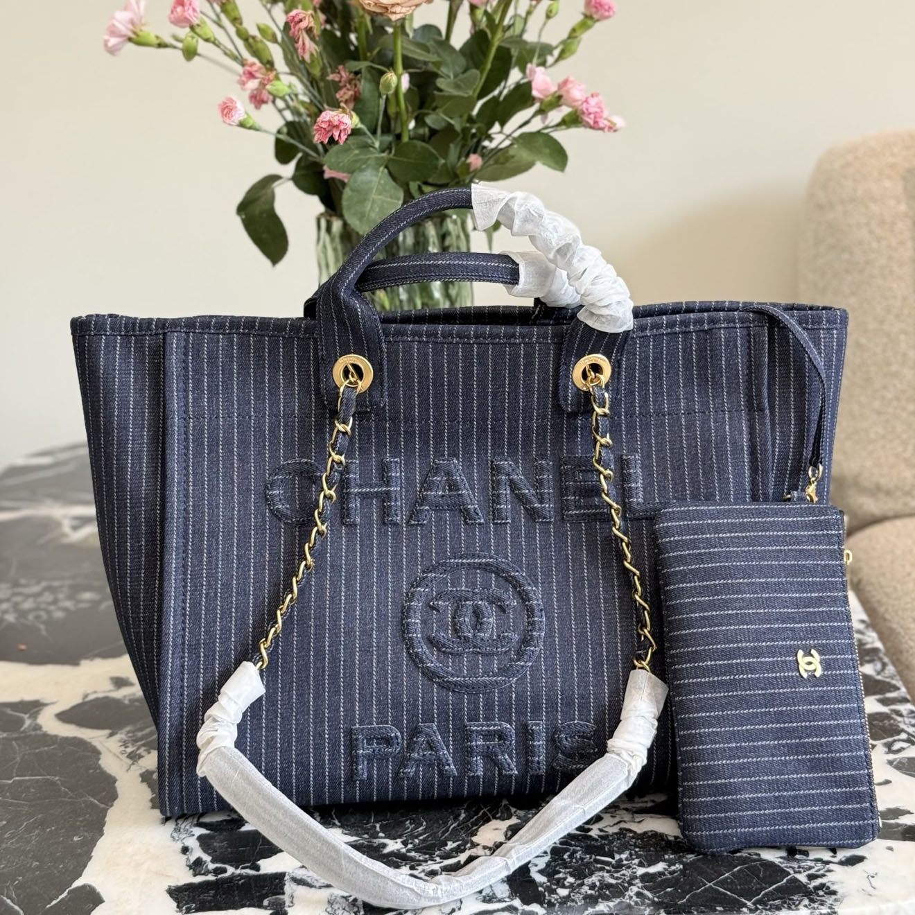 CH Denim Style Large Canvas Tote XX25091305