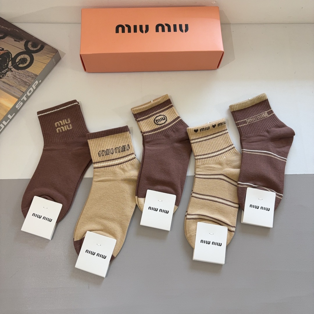 MIU Women's Ankle socks Set YV25091304