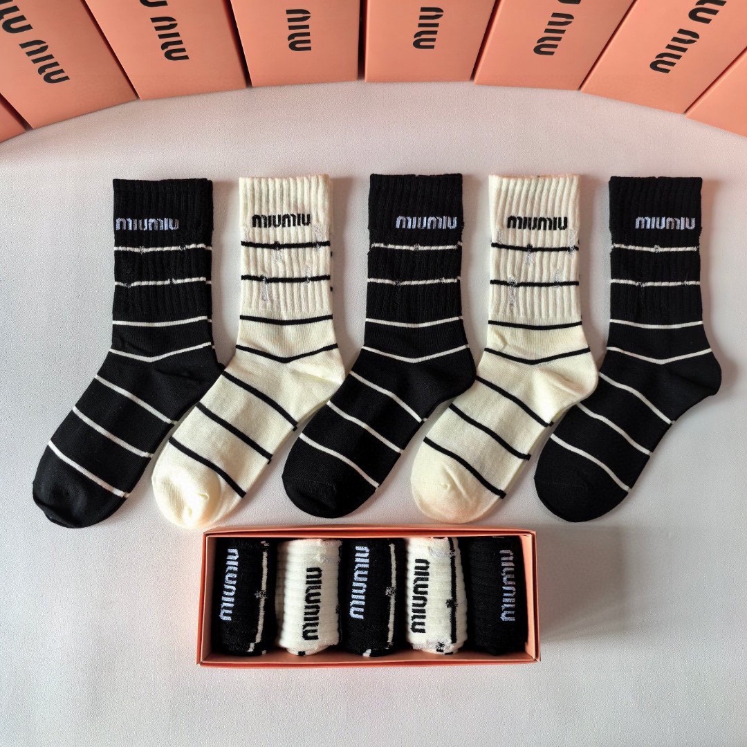 MIU Ripped Design Mid-Calf Socks Set YV25091325