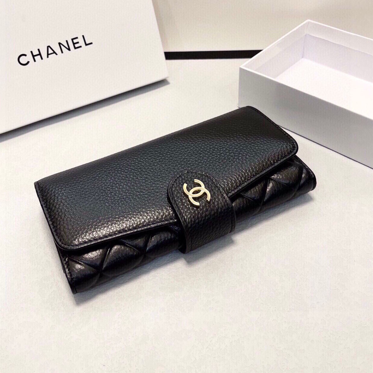 CH Folding Long Wallet AE25091406