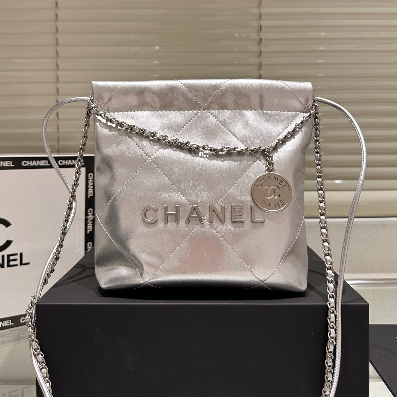 CH 22 Waxed Leather Handbag -20cm AE25091418