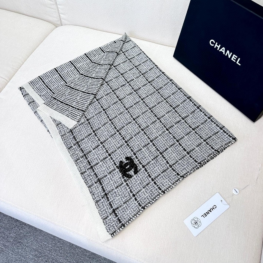 CH Double C Shawl/Scarf  YV25091428