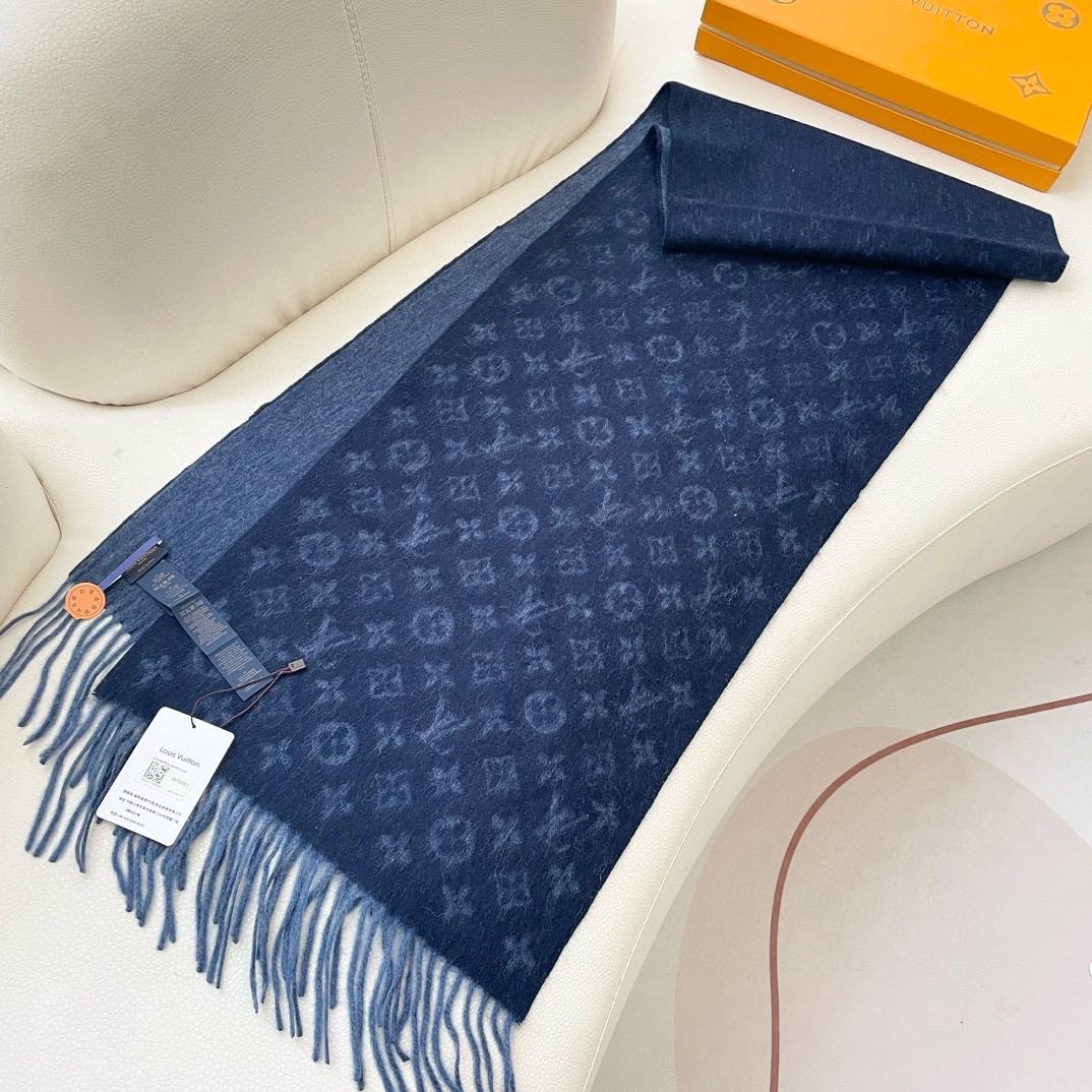 LV Men's Classic Monogram Cashmere Scarf  YV25091427