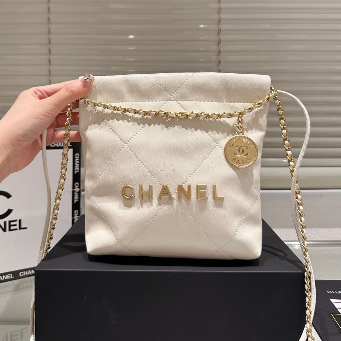 CH 22 Waxed Leather Handbag -20cm AE25091417