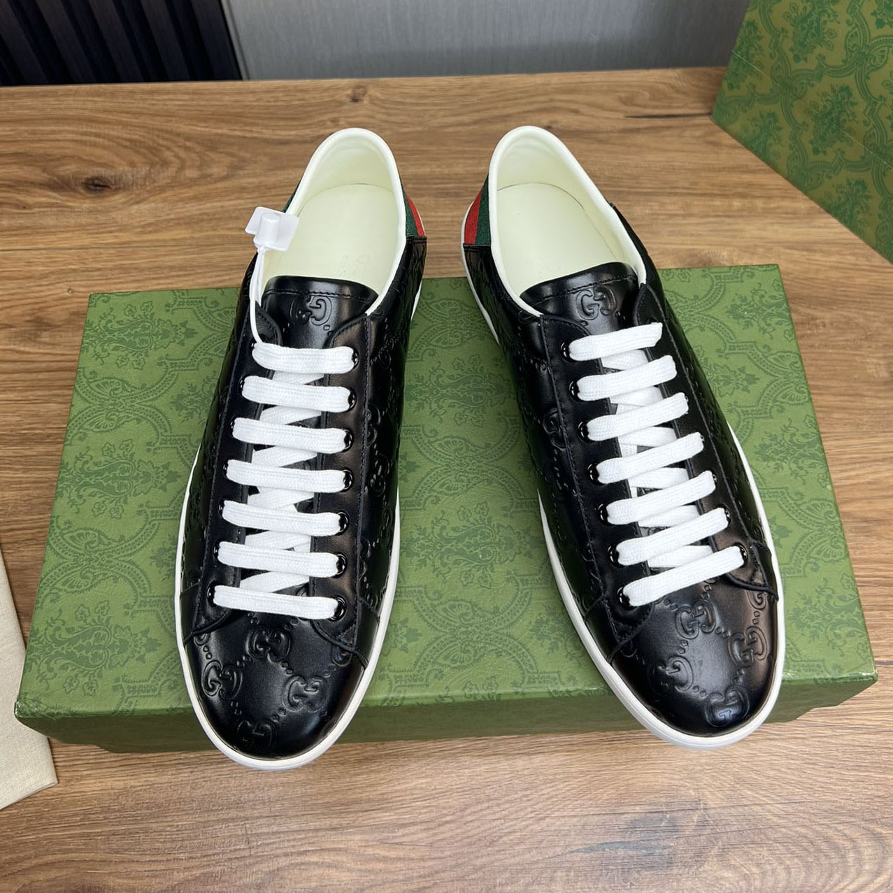 GG Classic Flat Sneakers BV250622