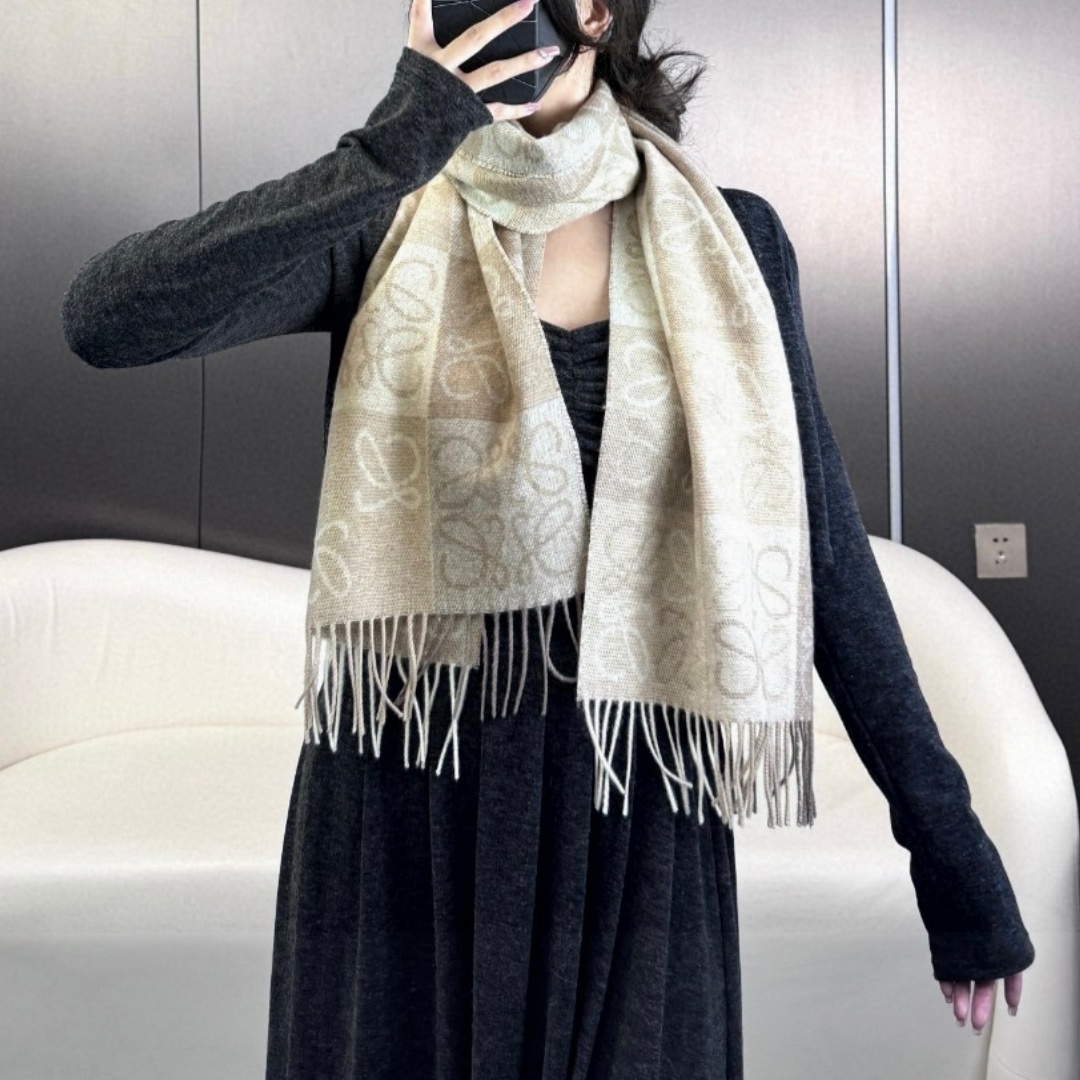 LOE Unisex Classic Anagram Logo Cashmere Scarf YV25091510