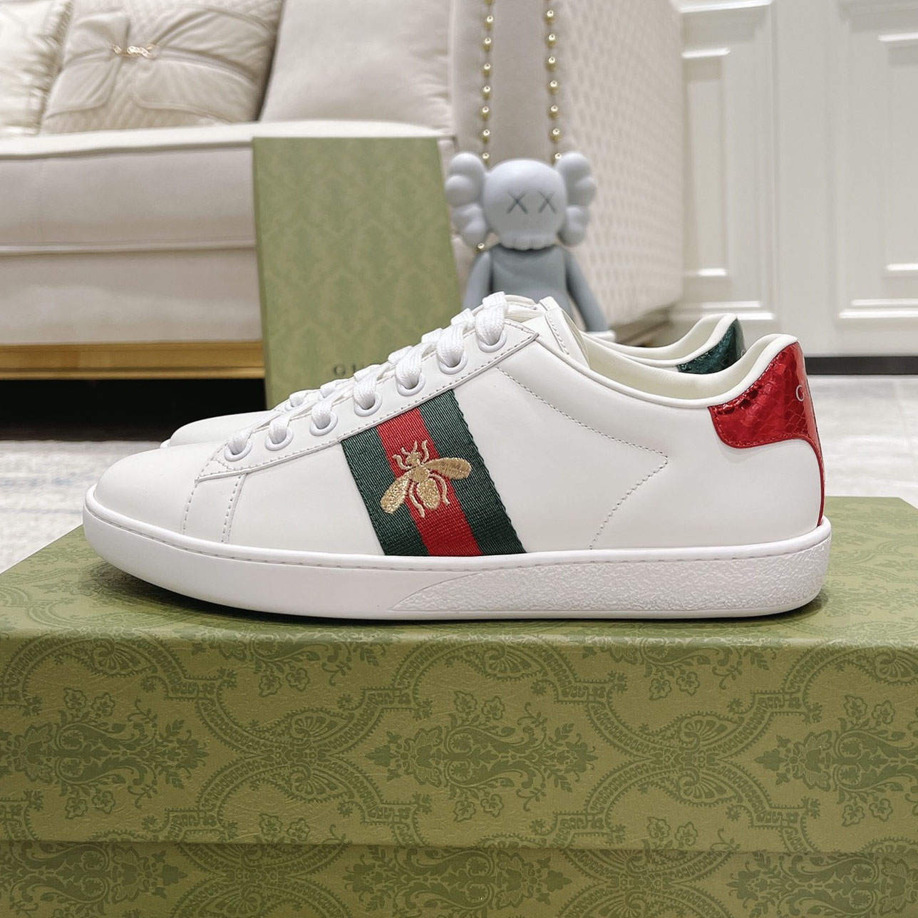 GG Classic Bee Sneakers with Red and Green Heels BV25091501