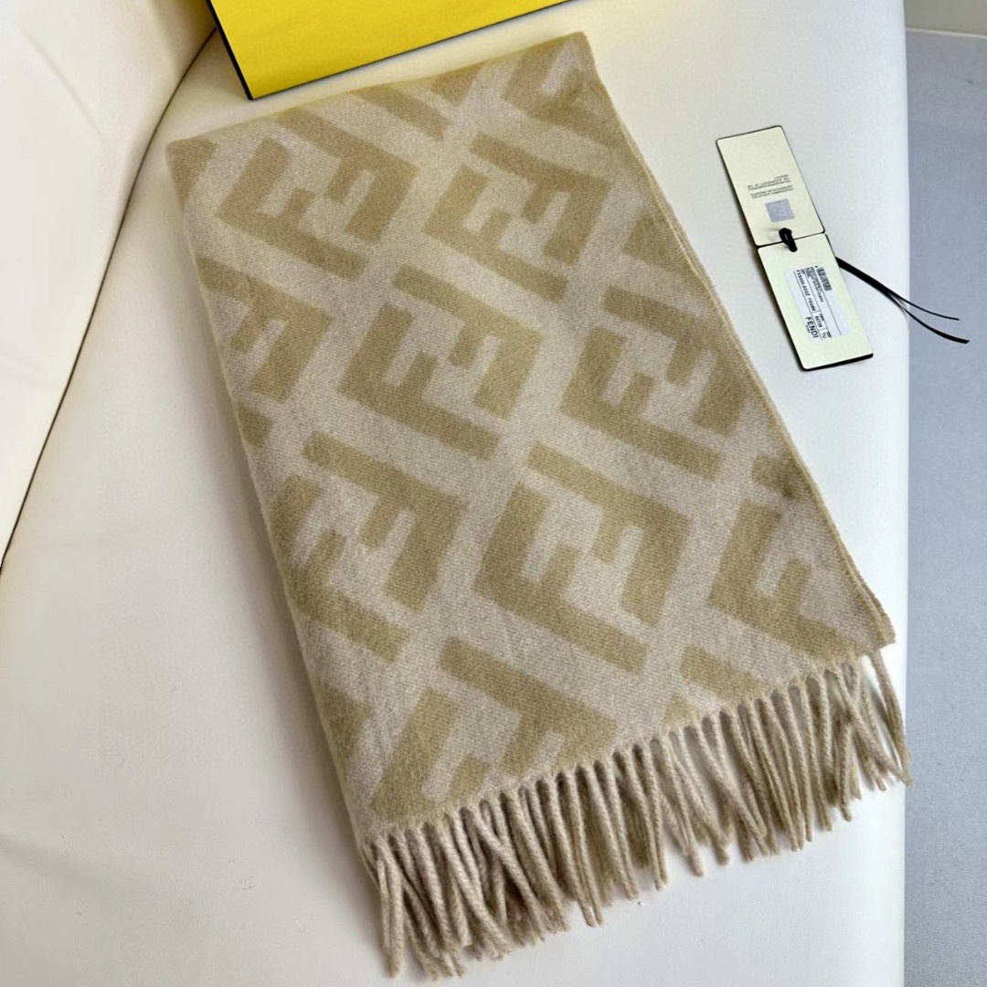 FD Unisex Classic Double F Logo Cashmere Scarf YV25091511