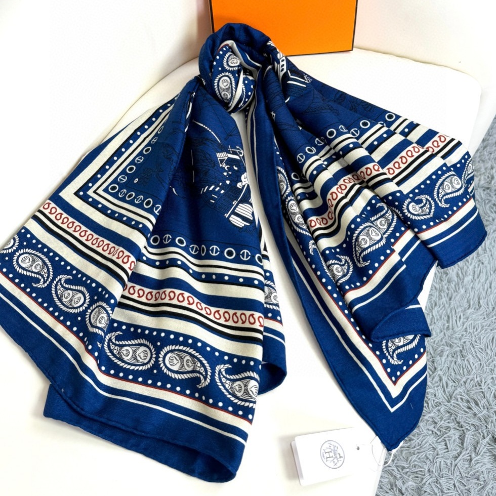 HM 140 Paisley Pattern Cashmere Square Scarf YV25091512