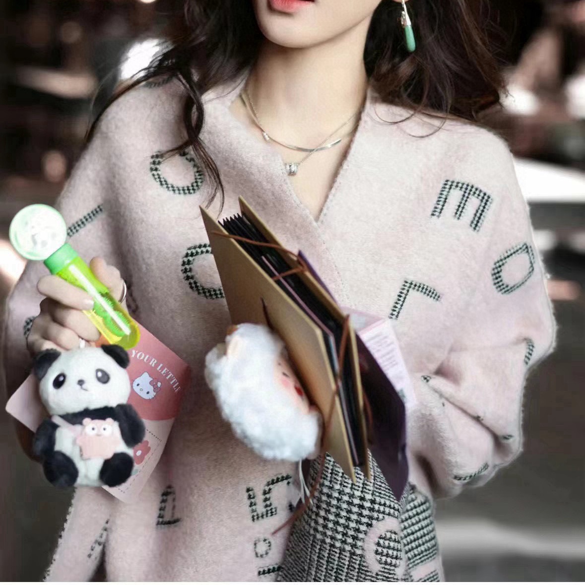 CH Houndstooth Jacquard Double-sided Cashmere Scarf / Shawl YV25091620