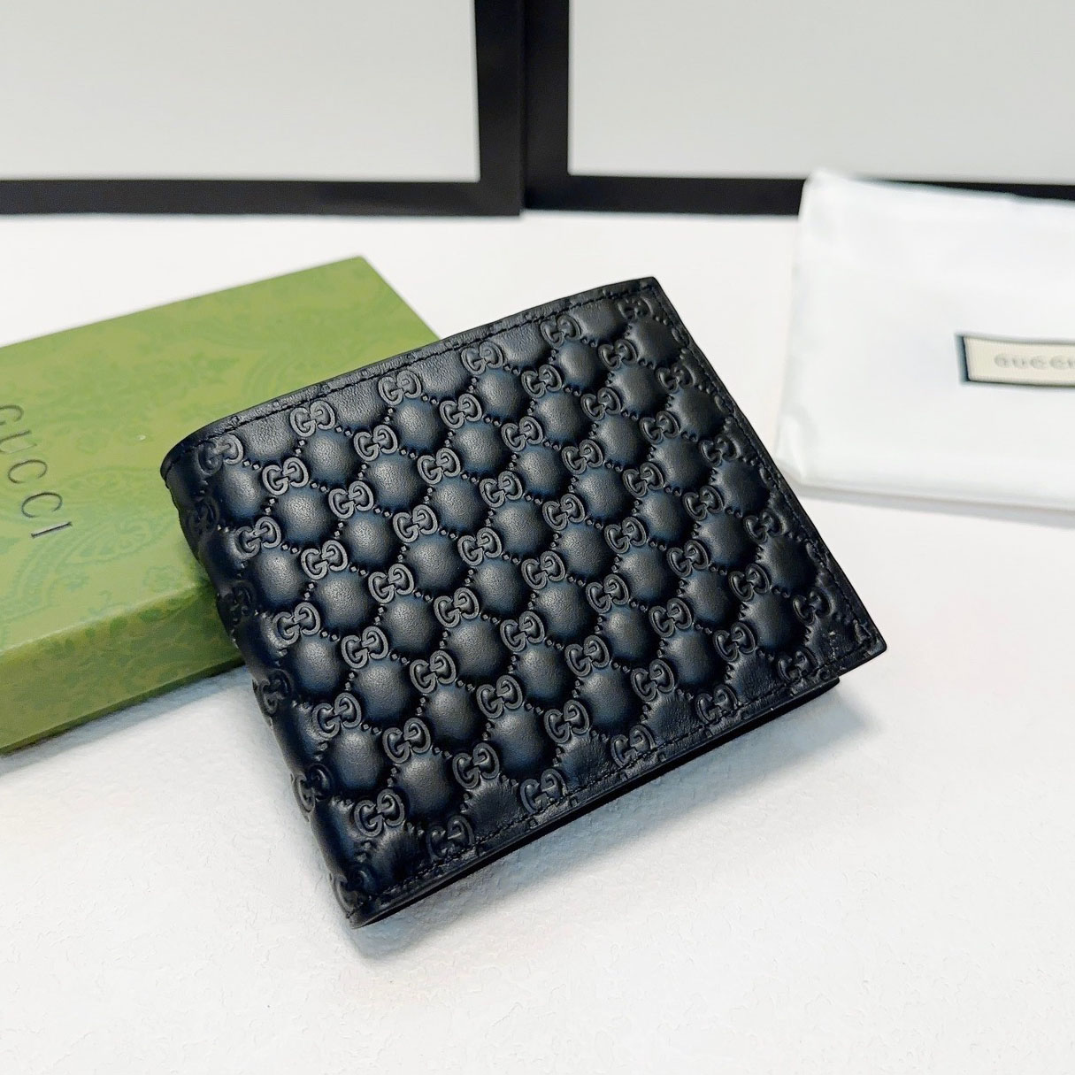 GG Classic Men's Bifold Wallet XX25091910