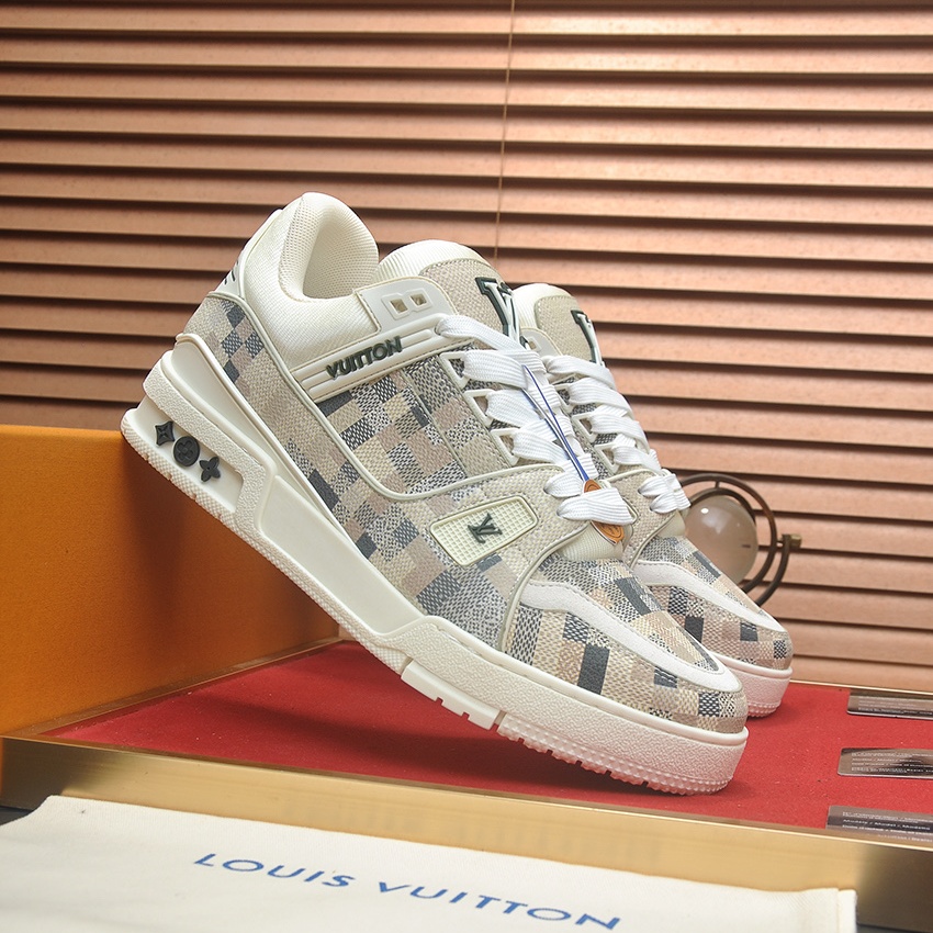LV Damier Trainer Sneakers YV25092003