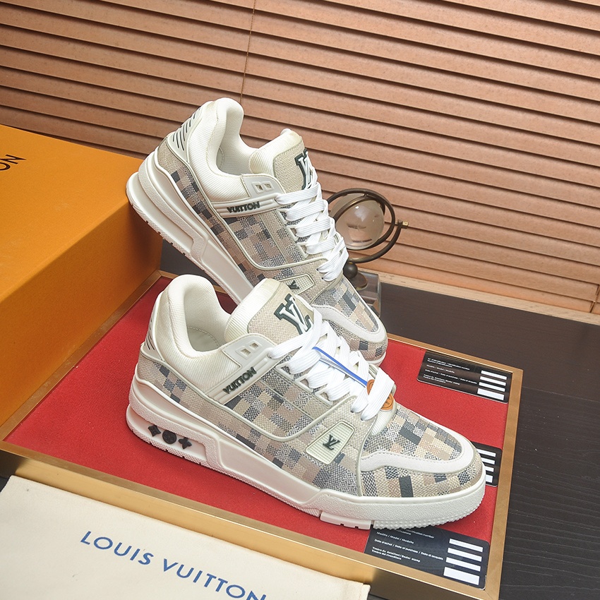LV Damier Trainer Sneakers YV25092003