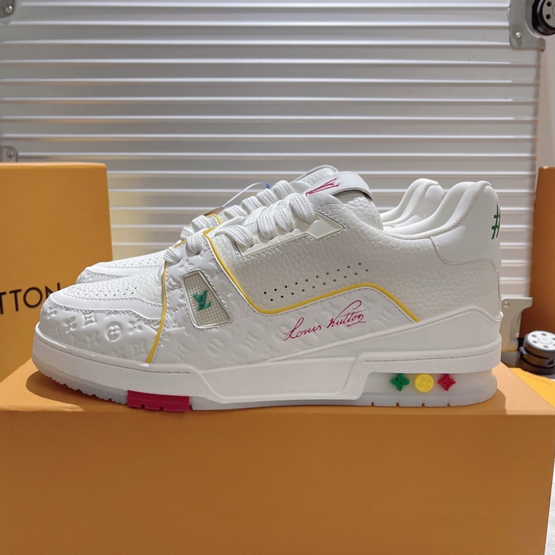 LV Trainer Embossed Monogram Sneaker YV25092006