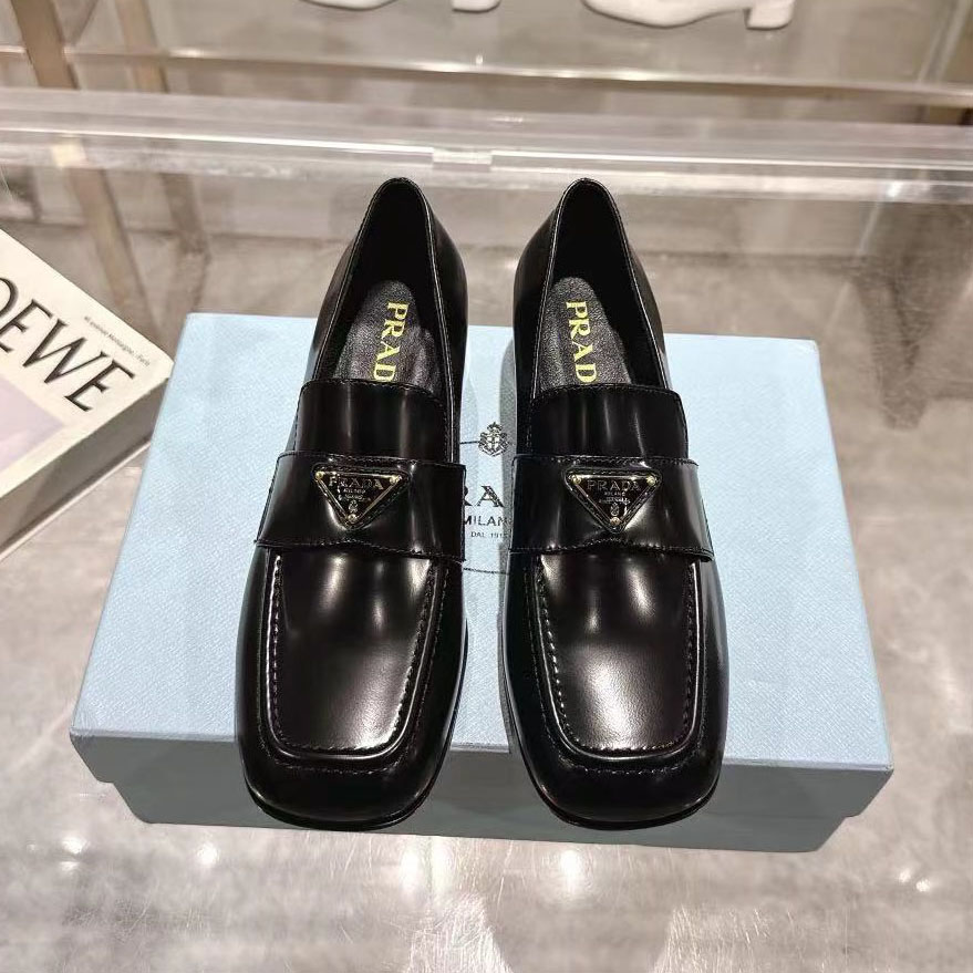 PRA 25New Low-Heeled Loafers XX25092011