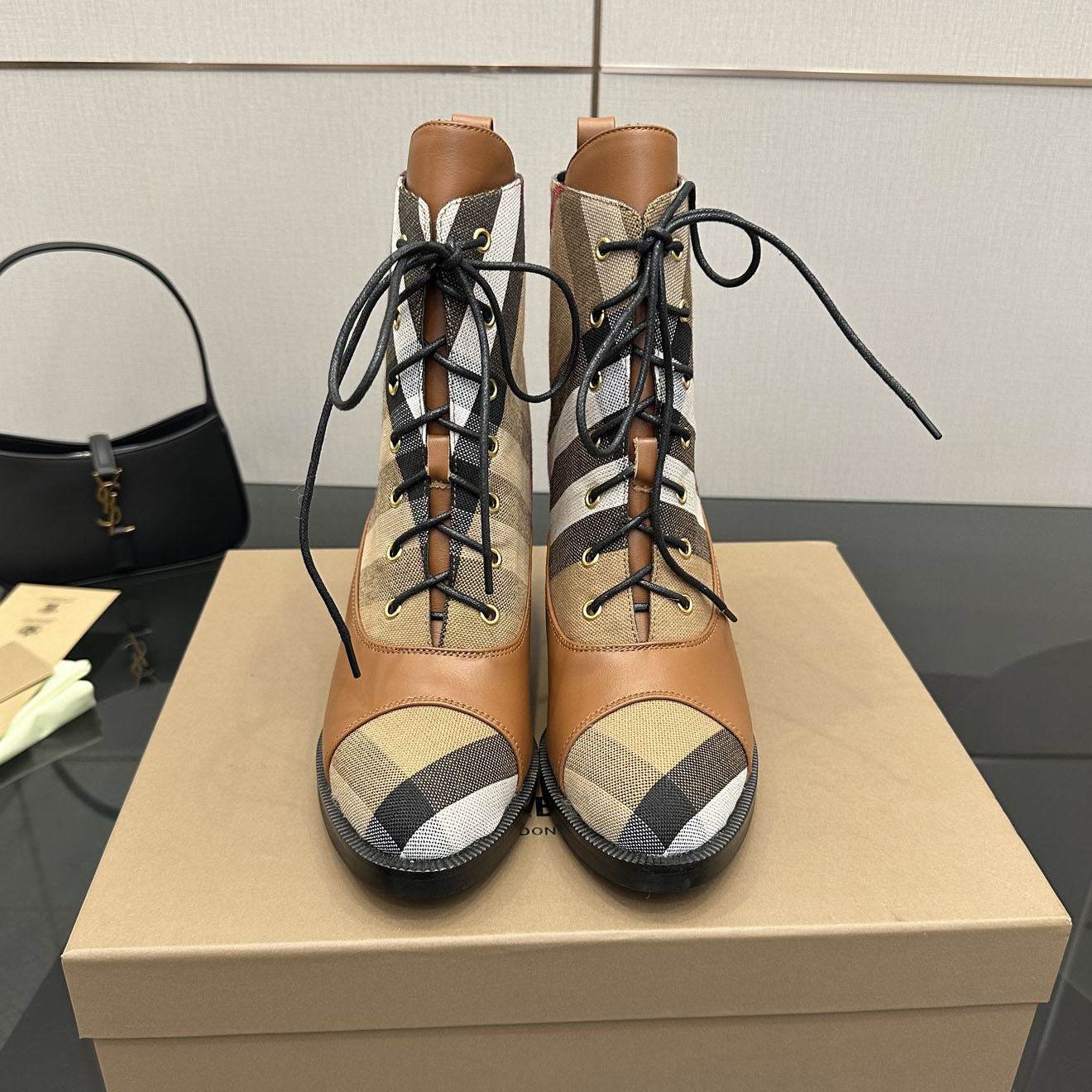 Bur 25New Classic Twill Boots AM25092105