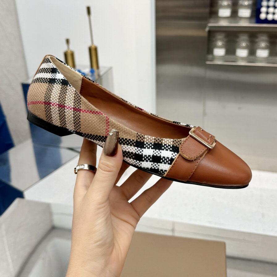 Bur Classic Twill Flats AM25092113