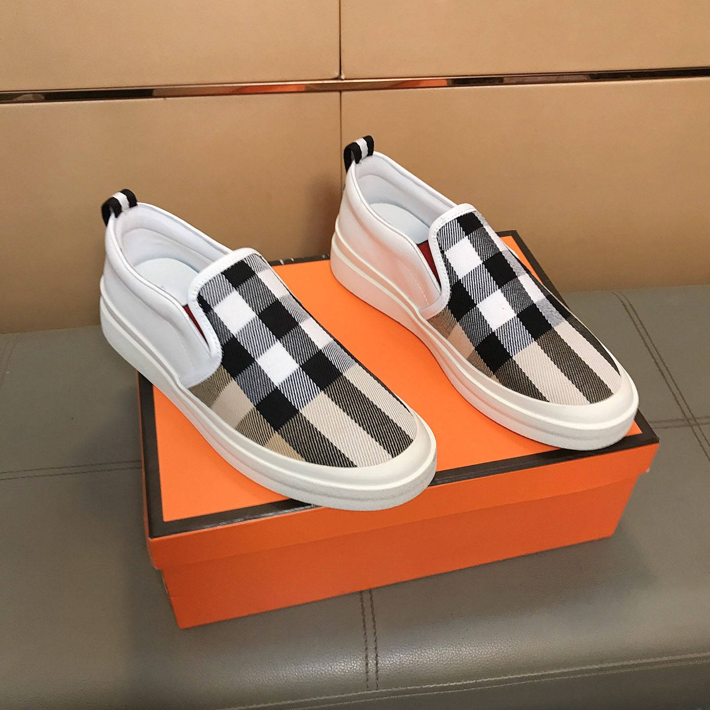 Bur Men's Leather and Twill Slip-On AM25092120