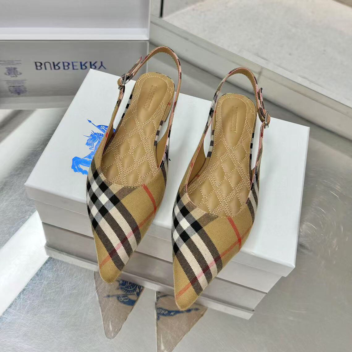 Bur Women's Classic Sandals - Flat and 5.5cm AM25092103