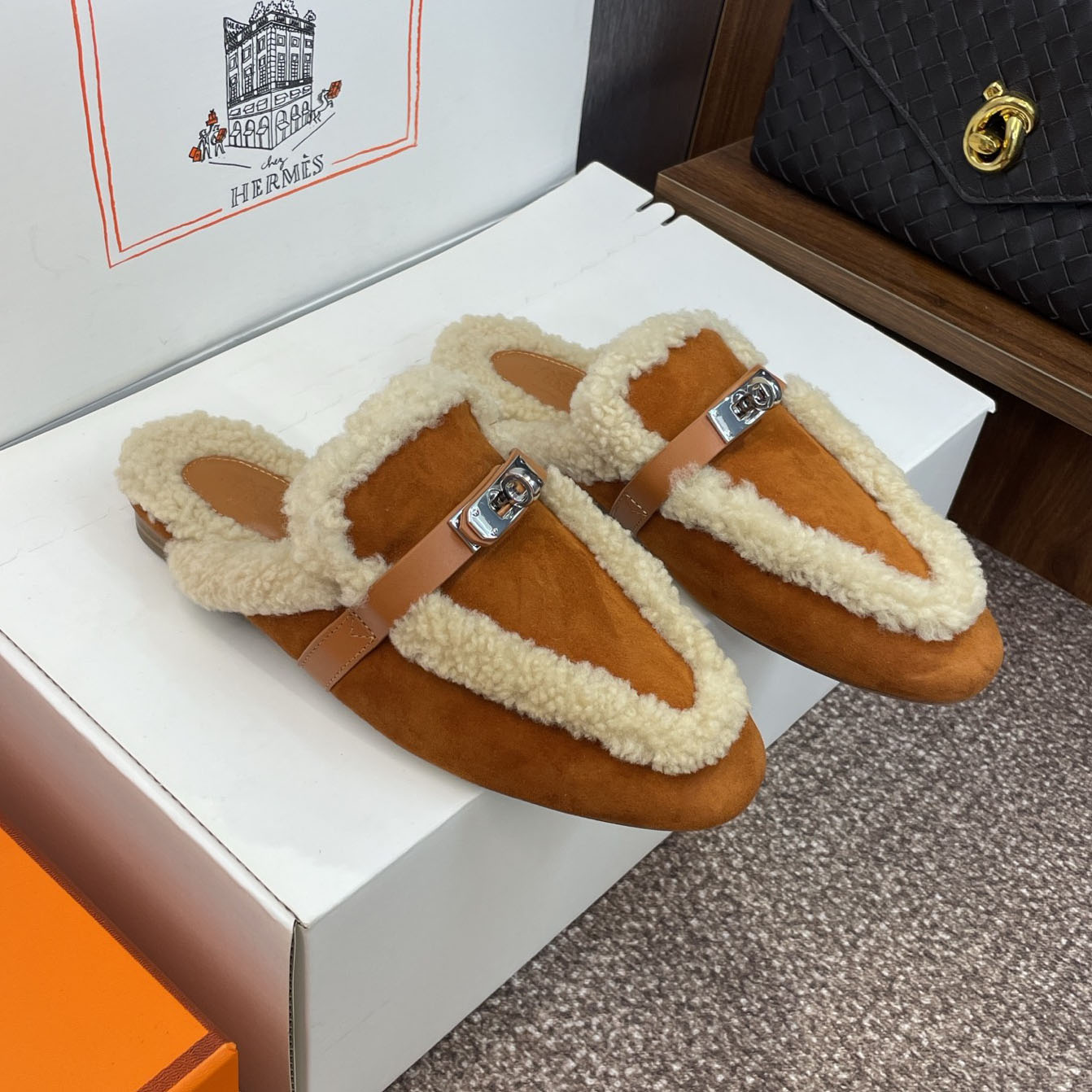 HM 25New Kelly Buckle Wool Mules AM25092205