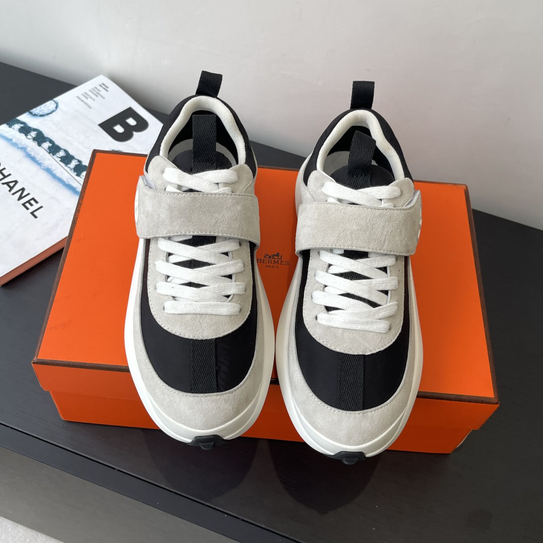 HM 25New Fashion Sneakers AM25092203