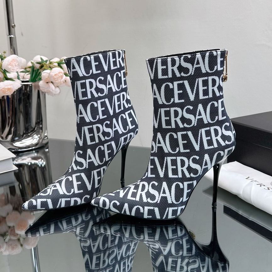 Vs 25New Lettering Logo Ankle Boots AM25092301