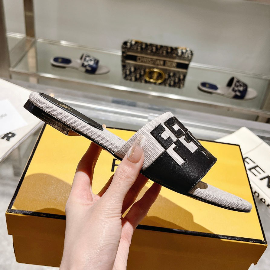 FD 24s Fashion Casual Flip Flops DD250240