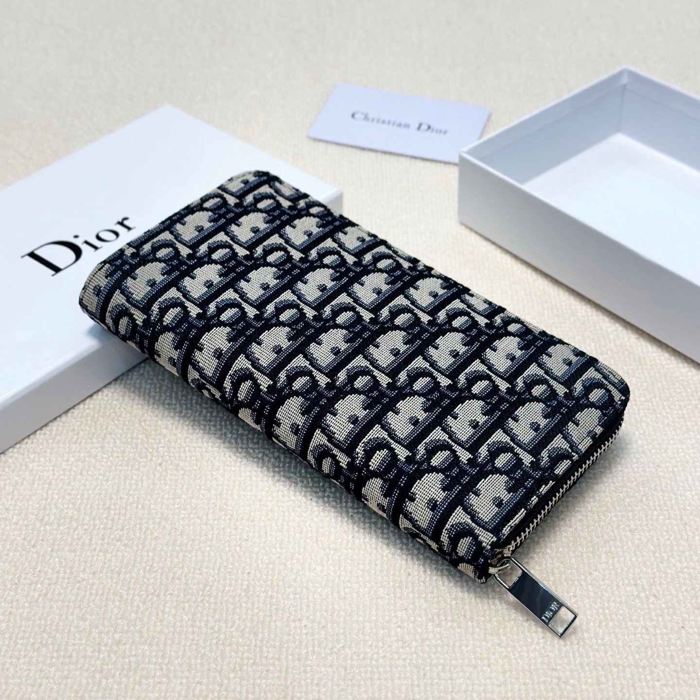 CD Monogram Zip - around Wallet YV25092507