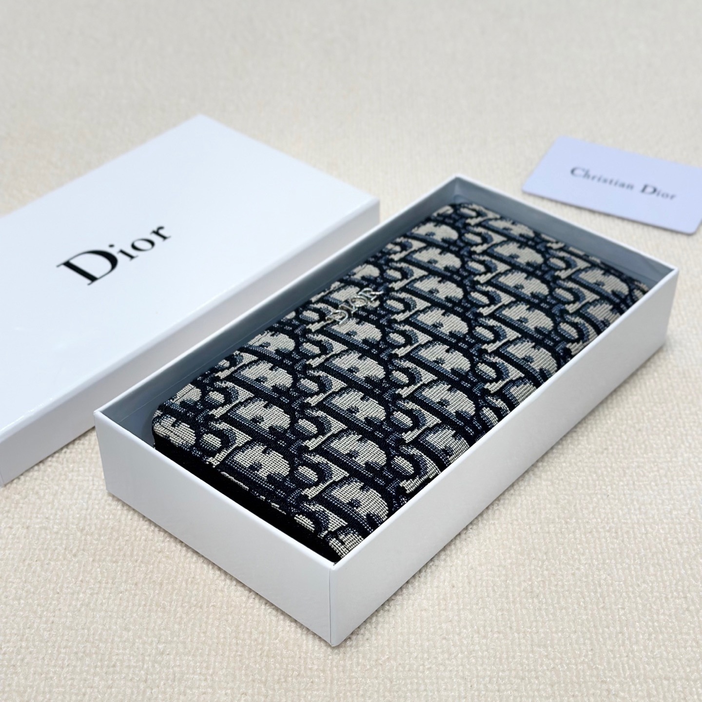 CD Monogram Zip - around Wallet YV25092507