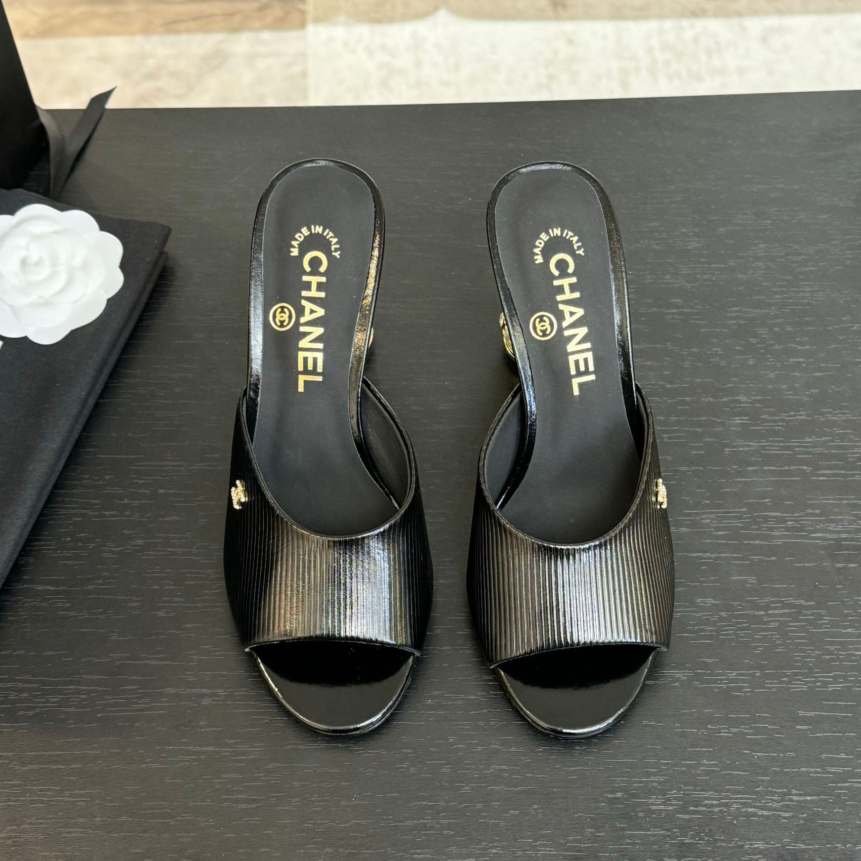 CH 25New Pearl-Embellished Heel Women's Sandals XX25092526