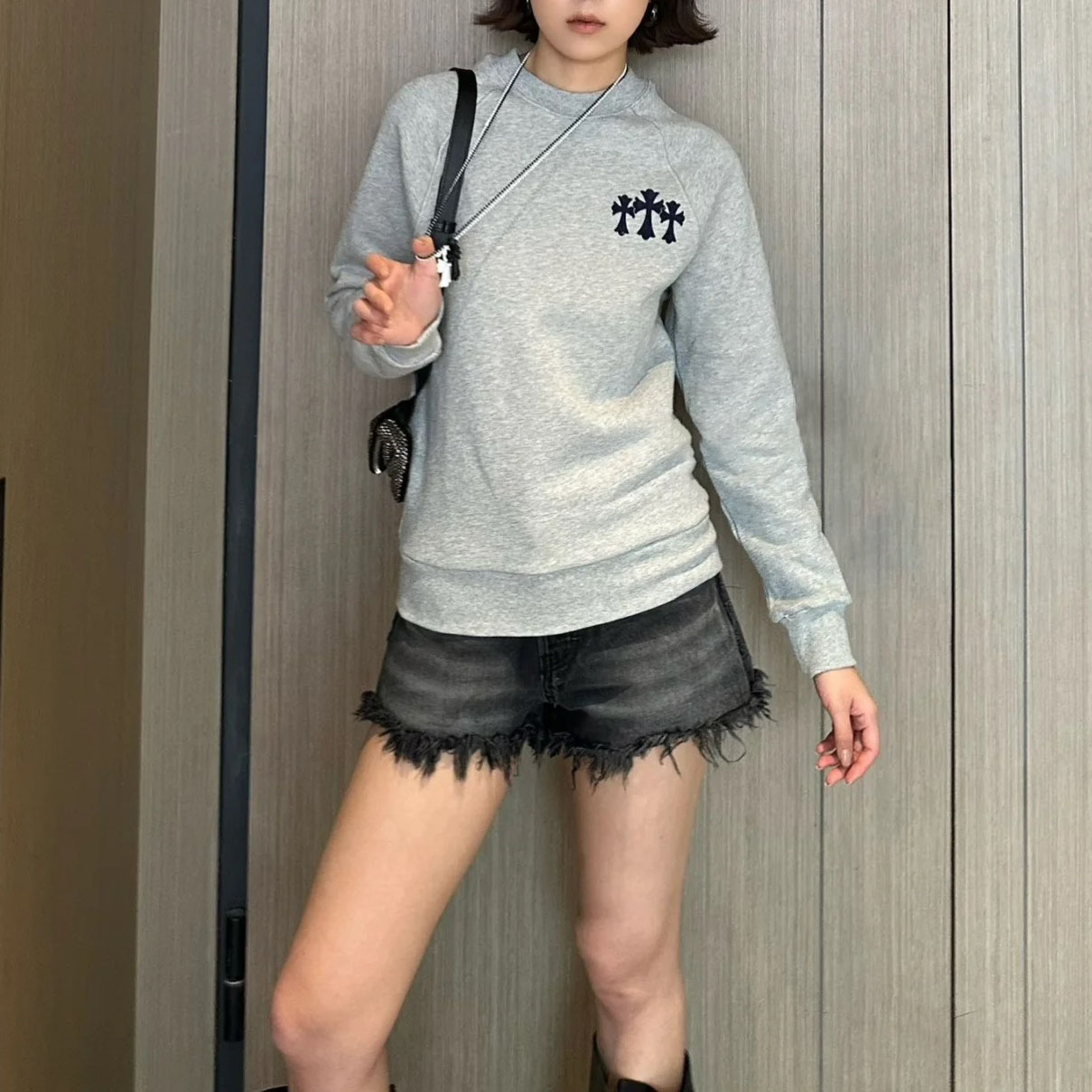 CH Classic Women's Sweatshirt XX25092509