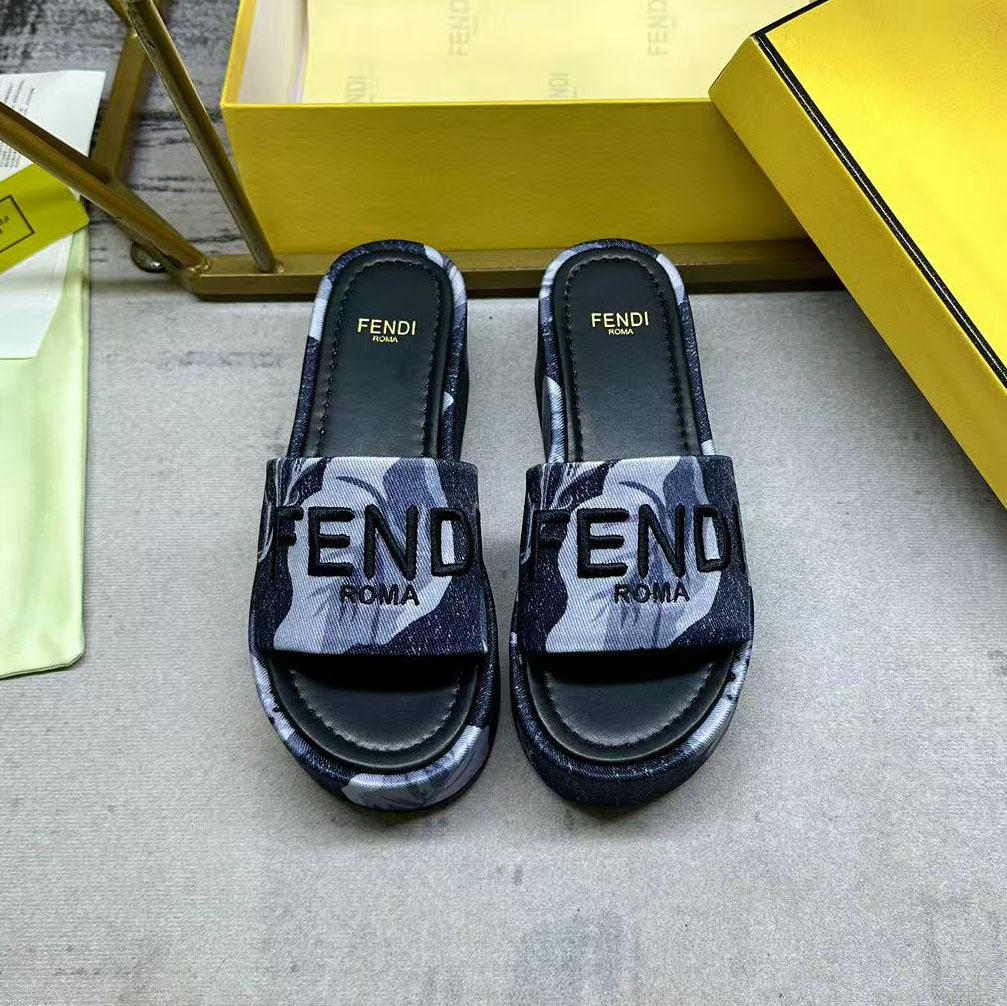 FD 25New Platform Slippers XX25092521