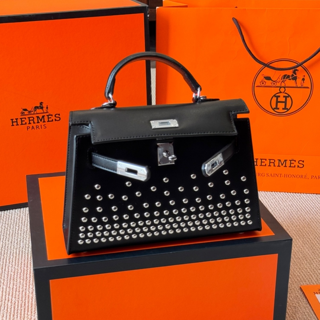 HM Vintage Kelly 25 Rivet Runway Bag YV25092517