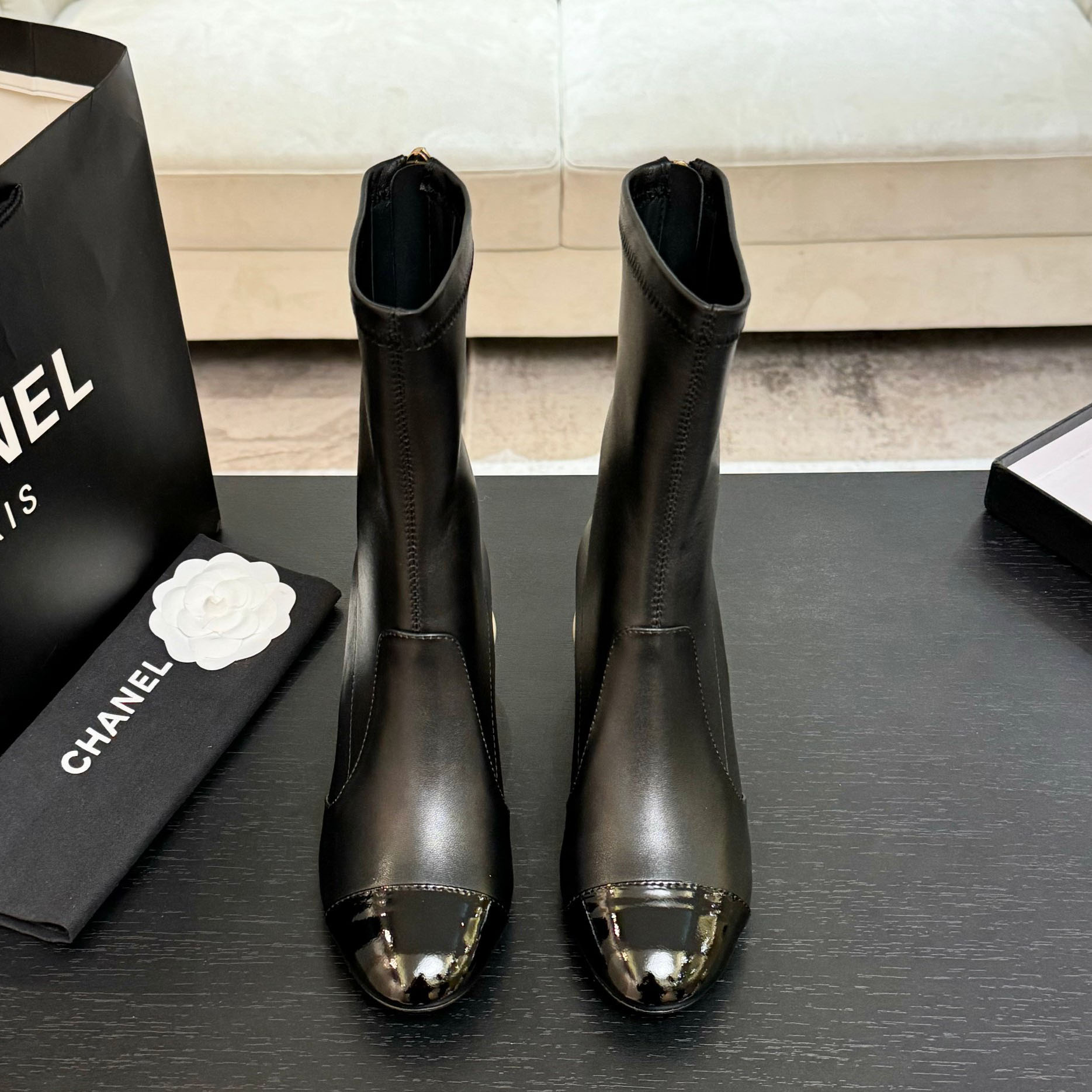 CH 25New Double C Giant Pearl Ankle Boots XX25092525