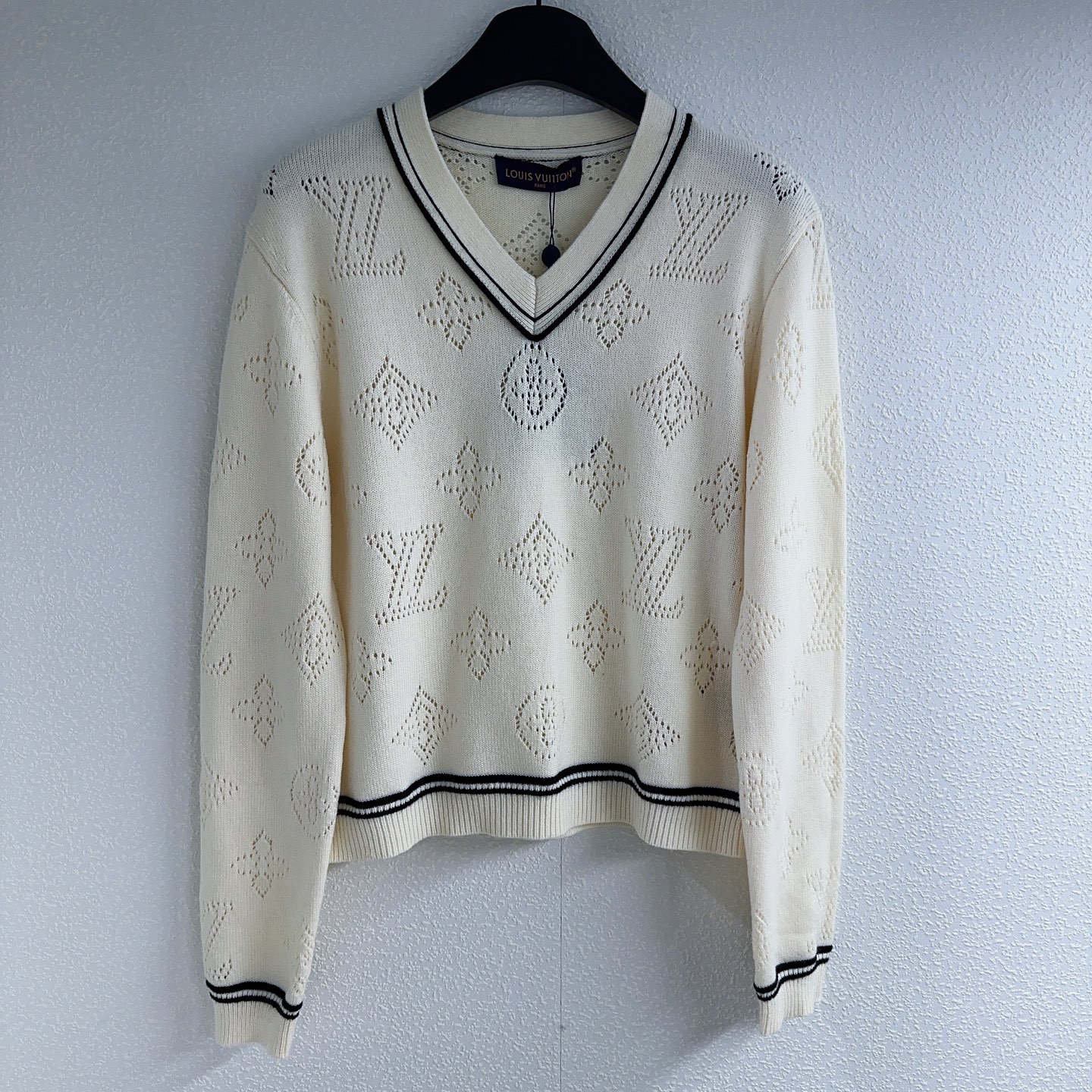 LV 25New Logo Hollow Knit Sweater XX25092506