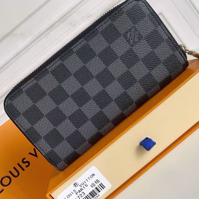 LV Damier Graphite Zippy Wallet YV25092509