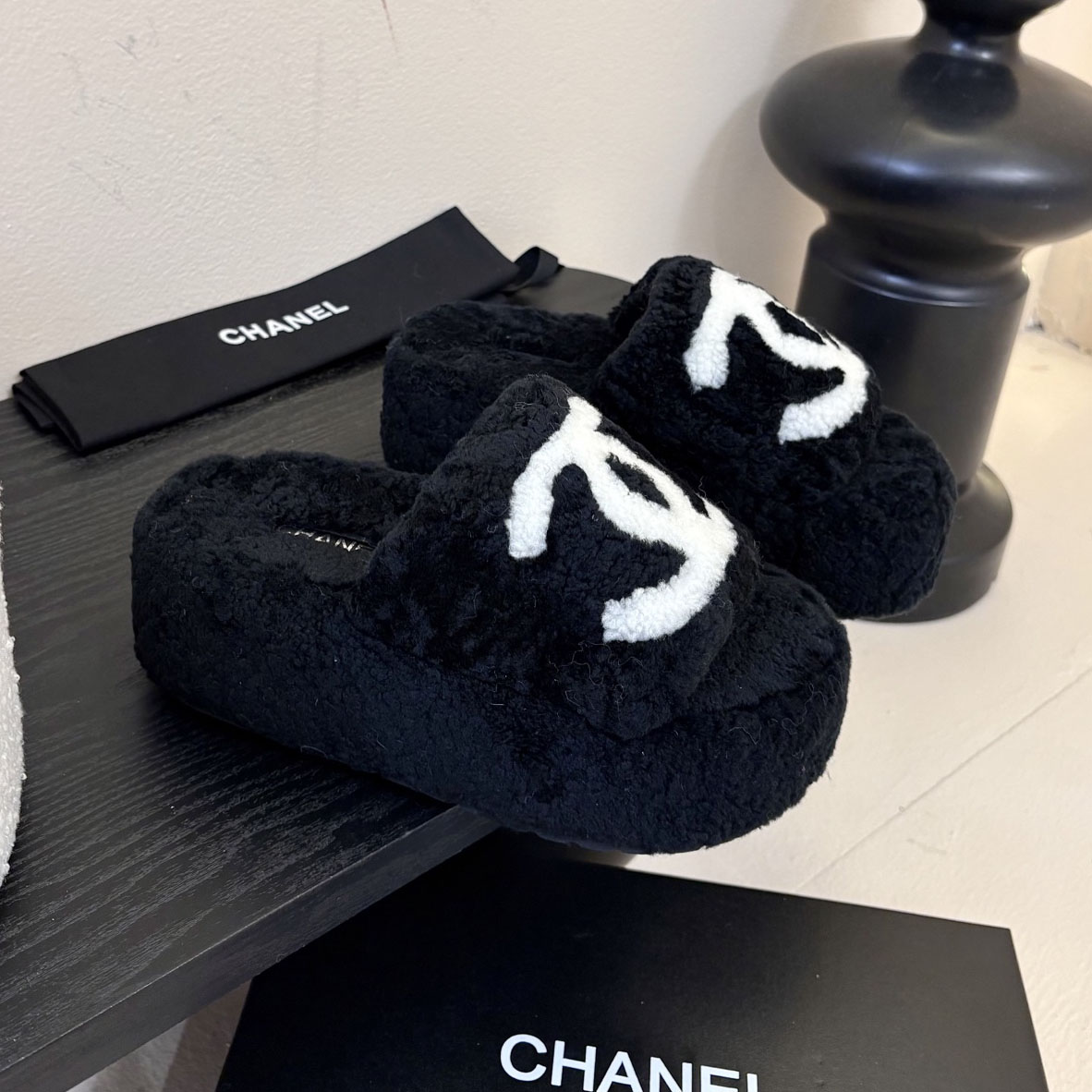 CH Classic Double C Fleece Platform Slippers AM25092602