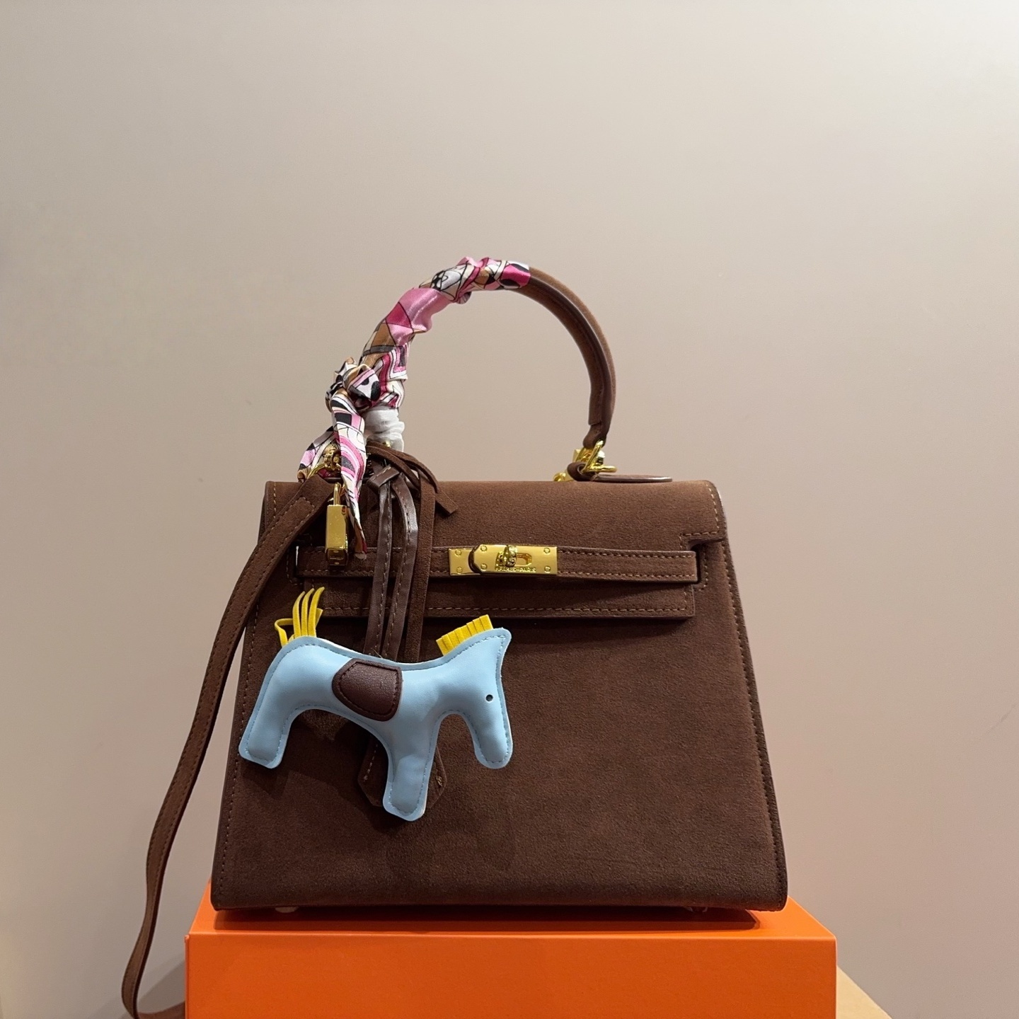 HM Suede Kelly 25 Bag YV25092707