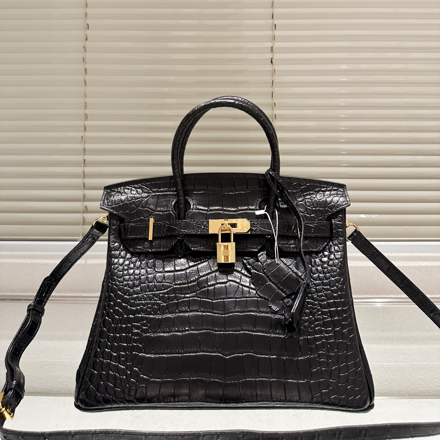 HM  Birkin 30 Crocodile-Embossed Top-Grain Leather Handbag YV25092703