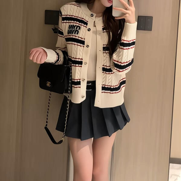 Miu 25New Color-Block Knit Cardigan XX25092901